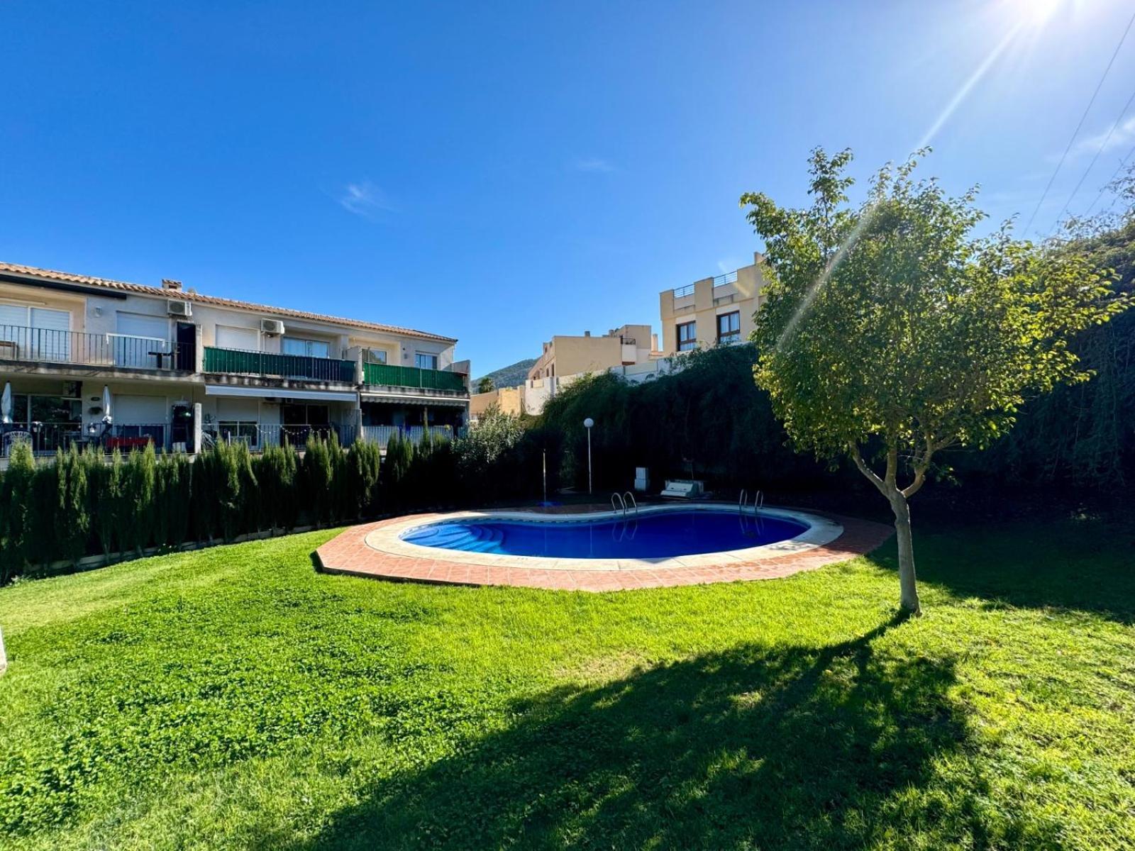 Apartamento Reformado Con Piscina Albir Альбир Экстерьер фото